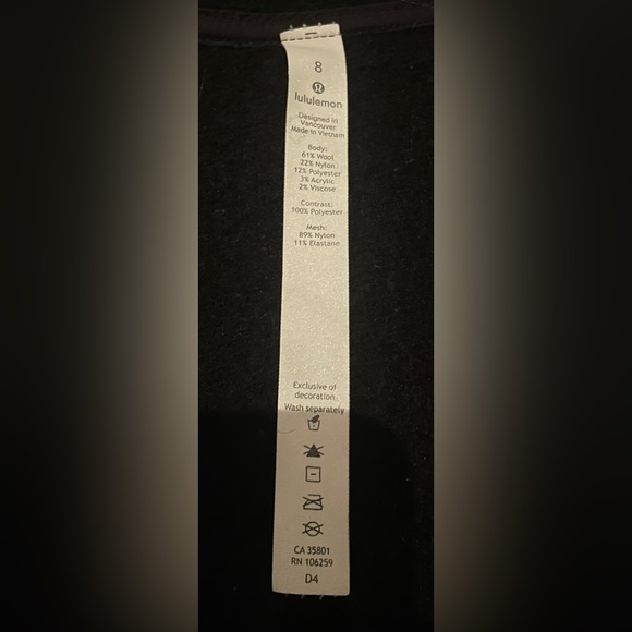 Lululemon teddy jacket - Picture 2 of 4